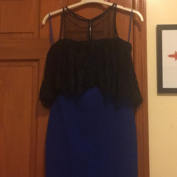 Theia cobalt high low ruffle gown size 4 Long. - Picture 7 of 7